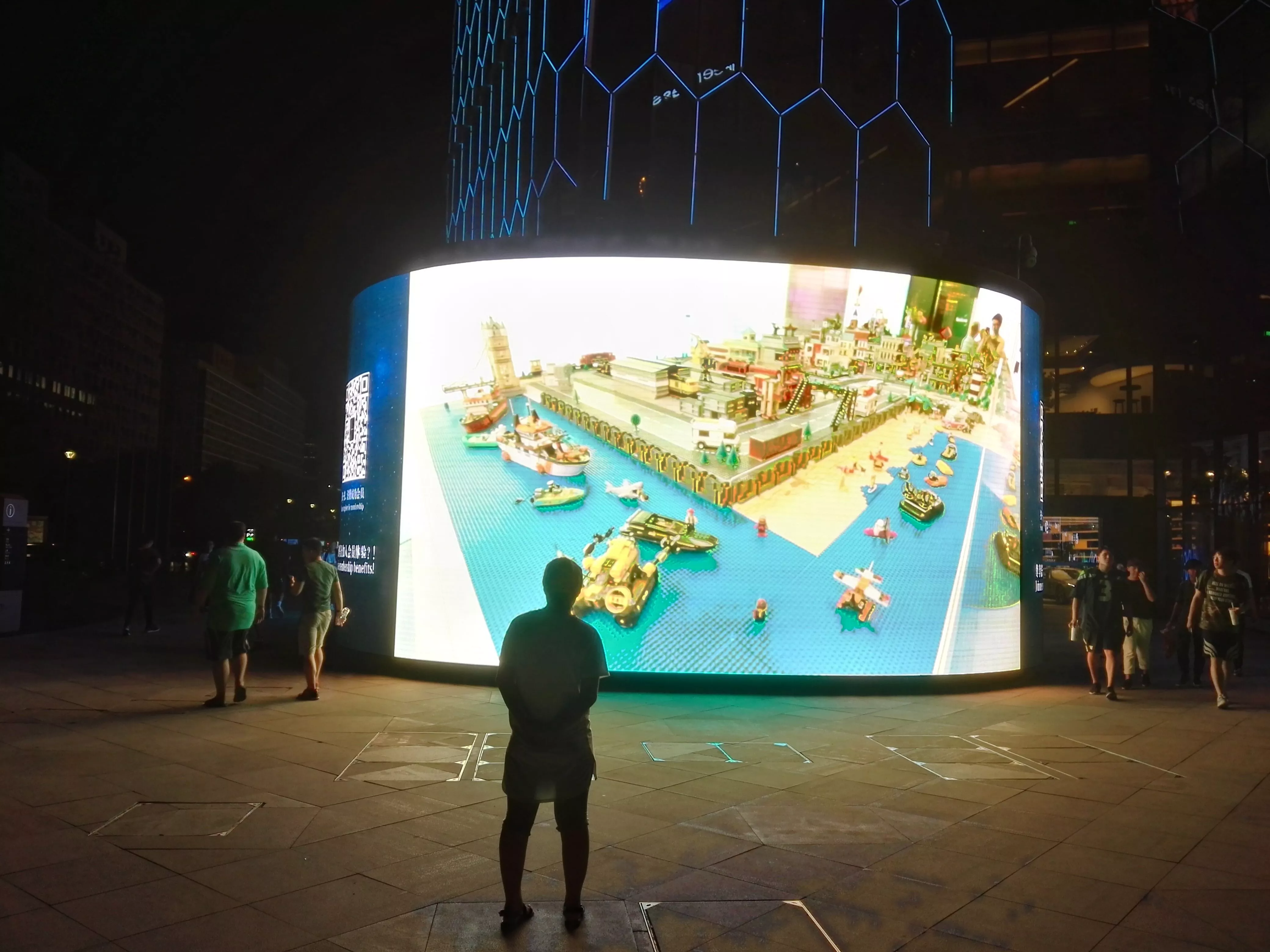 Beijing outdoor round screen
